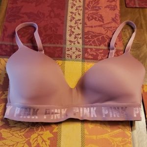 Victoria's Secret Wireless Lightly Lined Bra